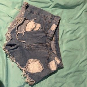 Women’s ripped denim shorts